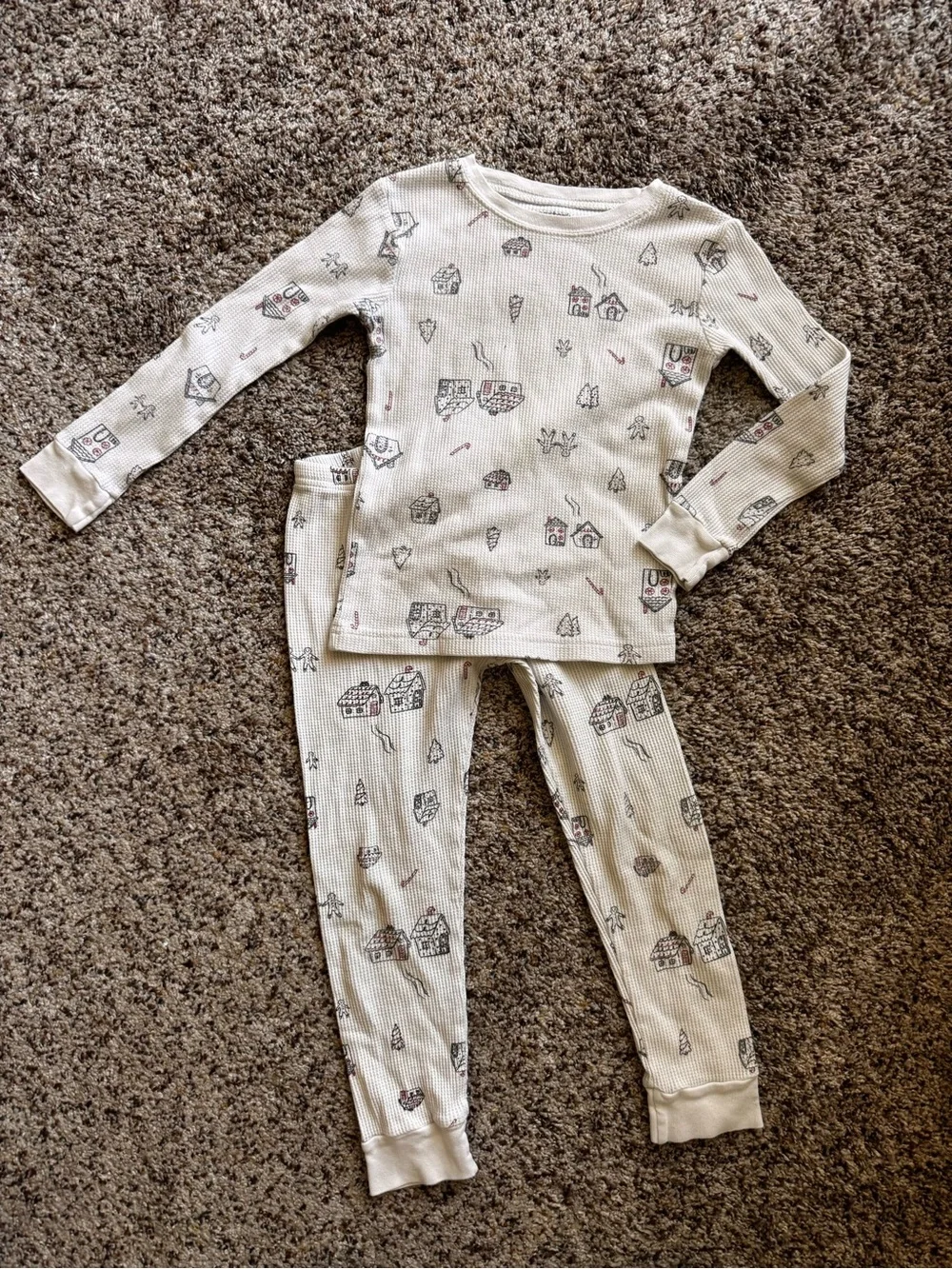 Carter’s 4T Holiday Pajama Bundle 6pc Christmas Halloween Easter